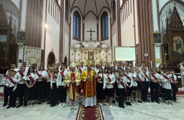 У Шылавічах адзначылі з удзелам біскупаў стагоддзе з часу смерці святара, які будаваў мясцовы касцёл