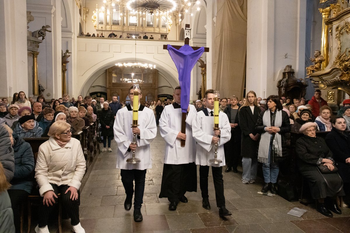 uszanowali_kryz_katedra_3