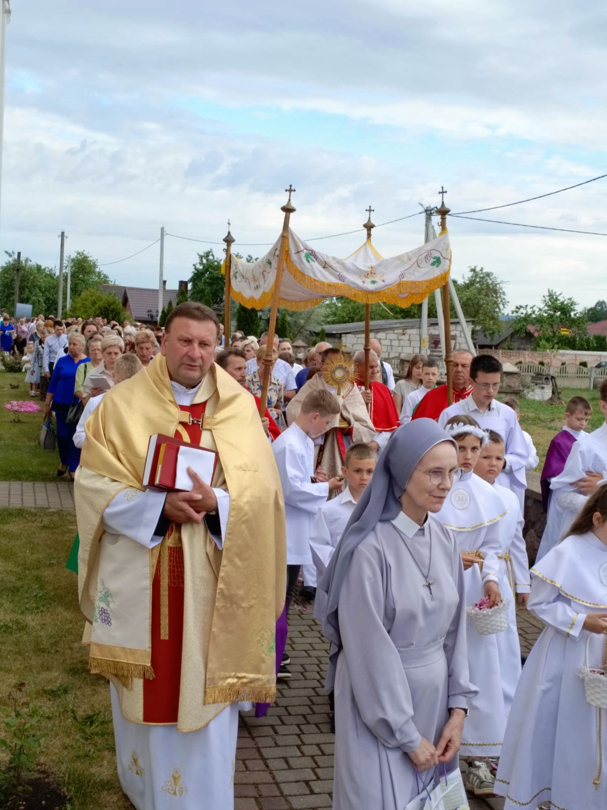 ostrowec_bozecialo_9