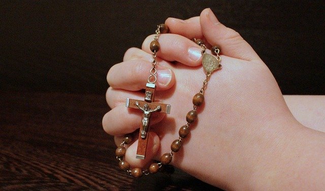 rosary 1211064 640