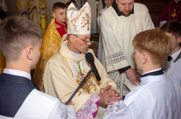 Двое выпускнікоў гродзенскай семінарыі прынялі на Віцебшчыне дыяканскае пасвячэнне