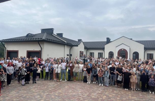 У гродзенскай парафіі Святога Духа сустрэлі новы навучальны год разам з арцыбіскупам Юзафам Станеўскім