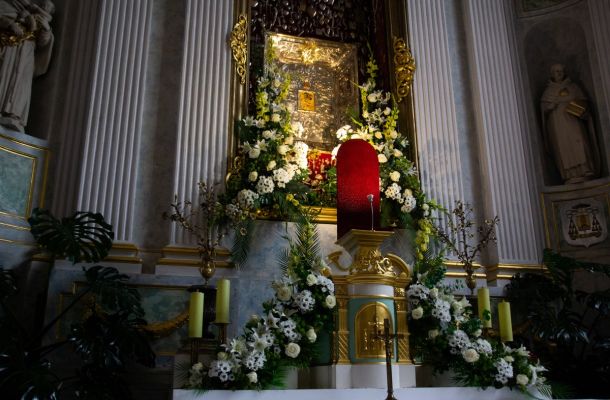 Біскуп Уладзімір Гуляй ва ўрачыстасць Маці Божай Кангрэгацкай у гродзенскай катэдры: “Панна Марыя вядзе нас да надзеі”