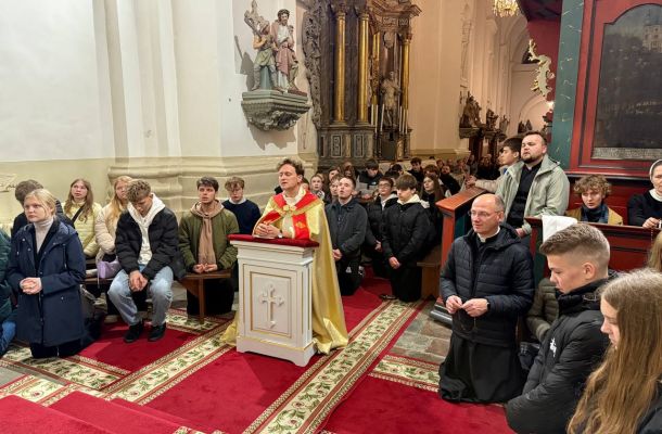 Ружанец у катэдры з’яднаў моладзь гродзенскіх парафій