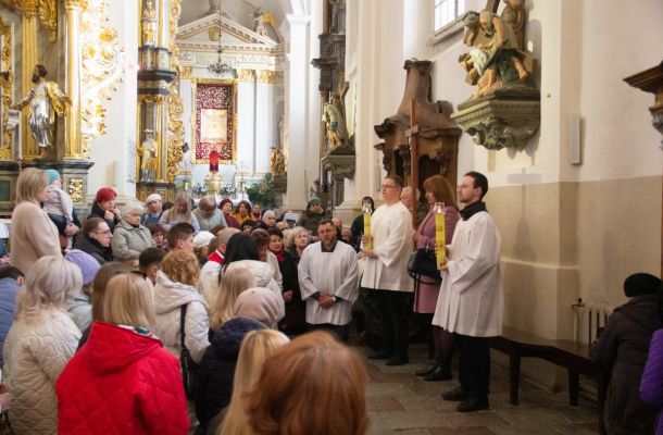 Перад 8 сакавіка ў гродзенскай катэдры адбыўся Крыжовы шлях для жанчын