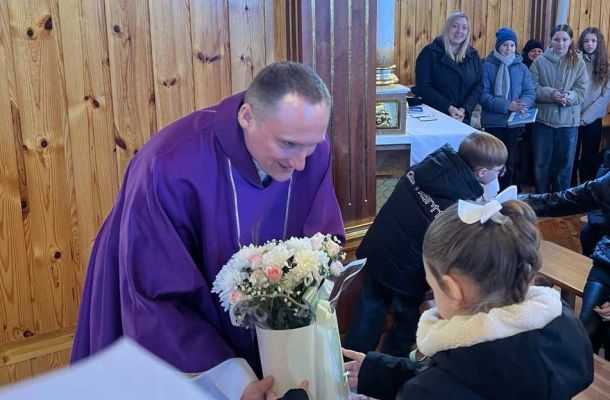 У Тракелях прывіталі новага пробашча і кусташа