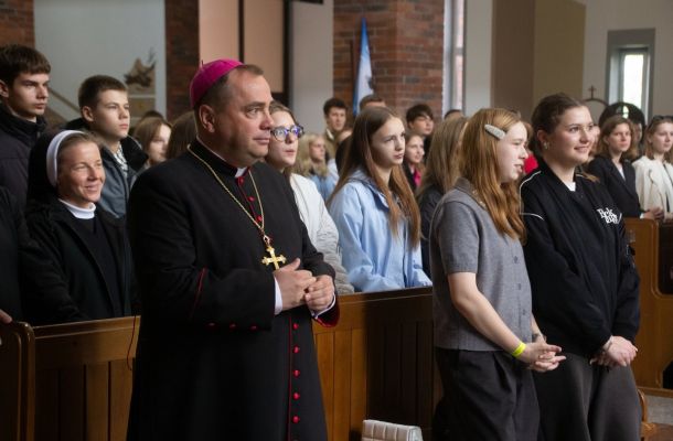 “Езус ідзе з вамі”: у Гродне стартавалі Агульнабеларускія дні моладзі