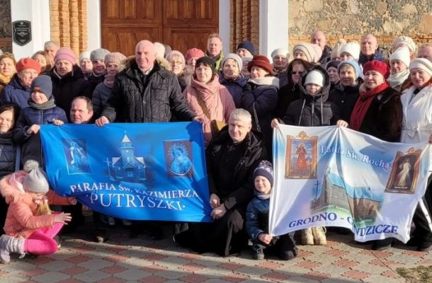 Вернікі з Грандзічаў і Путрышак здзейснілі падарожжа па касцёлах дыяцэзіі