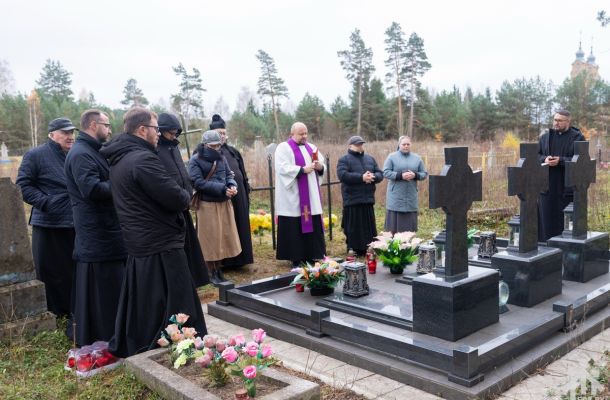 Салезіянская сям'я Беларусі сабралася на дзень духоўнага засяроджання, каб разам памаліцца за сваіх памерлых сабратоў