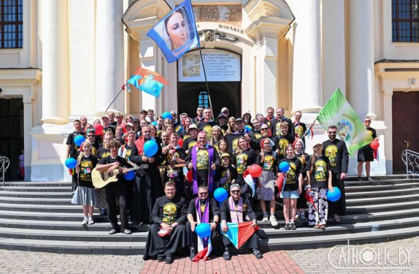 На свята да Маці Божай Будслаўскай прыйшла першая пешая пілігрымка з Ліды