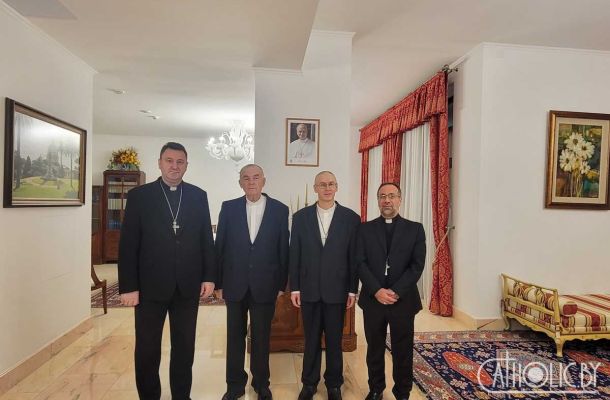 Прэс-служба ККББ паведамляе пра вызваленне зняволеных святароў