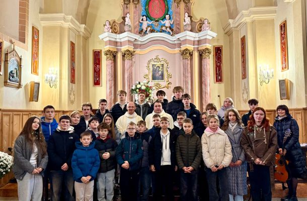 Моладзь гродзенскай парафіі бл. Мар’яны Бярнацкай наведала барунскі санктуарый